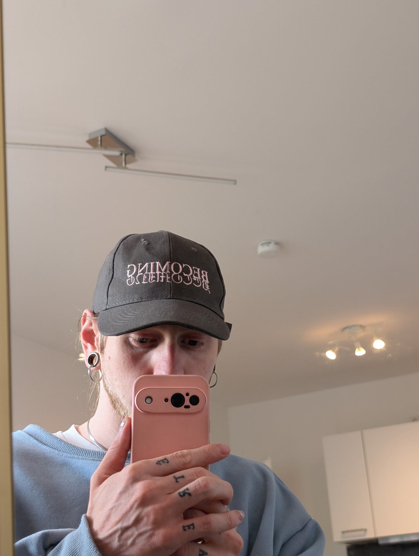 Hat ("Elassona Logotechnia")